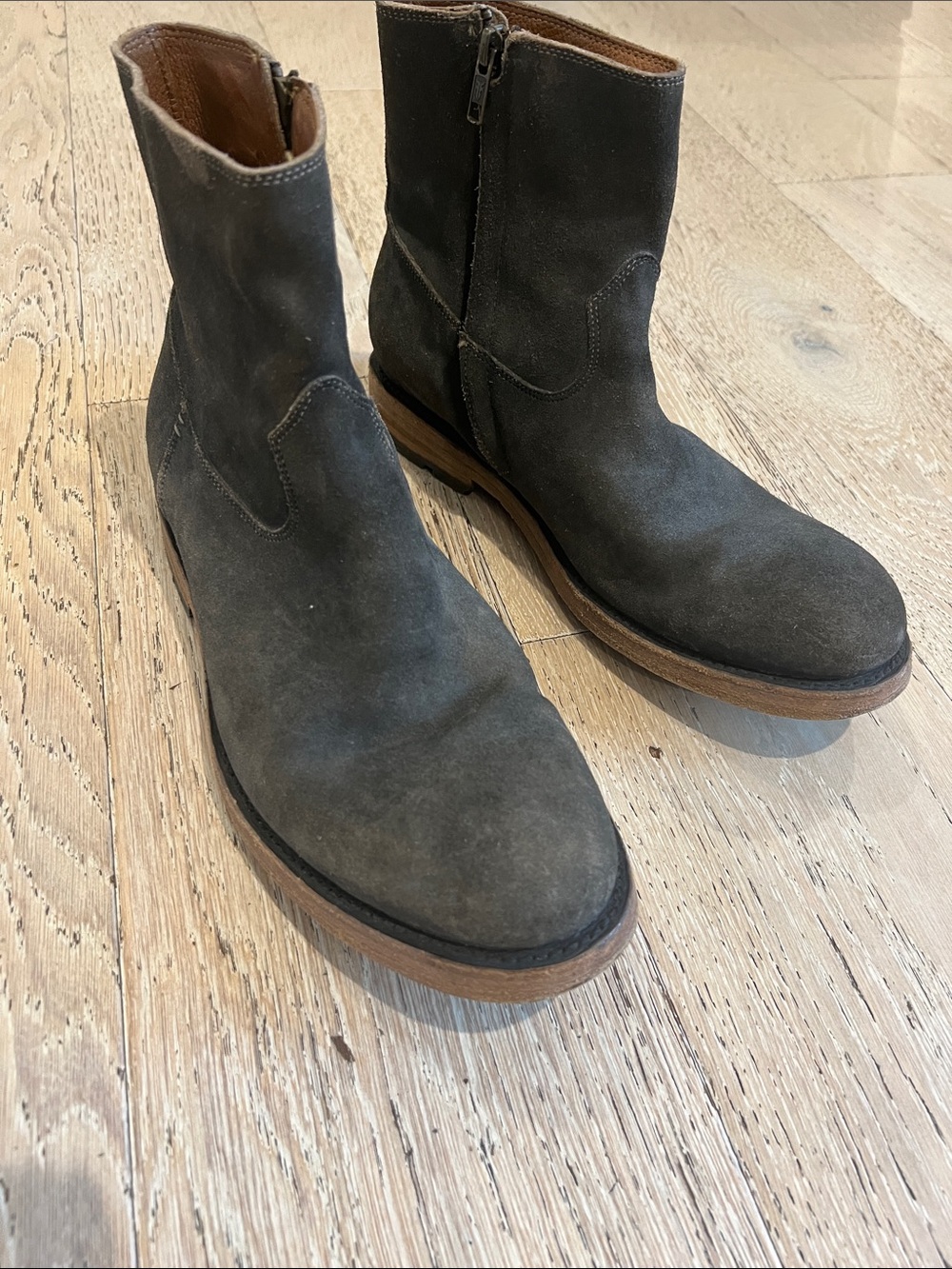 Frye Austin Men’s Brown/grey Suede Side Zip Boots Size 9 D